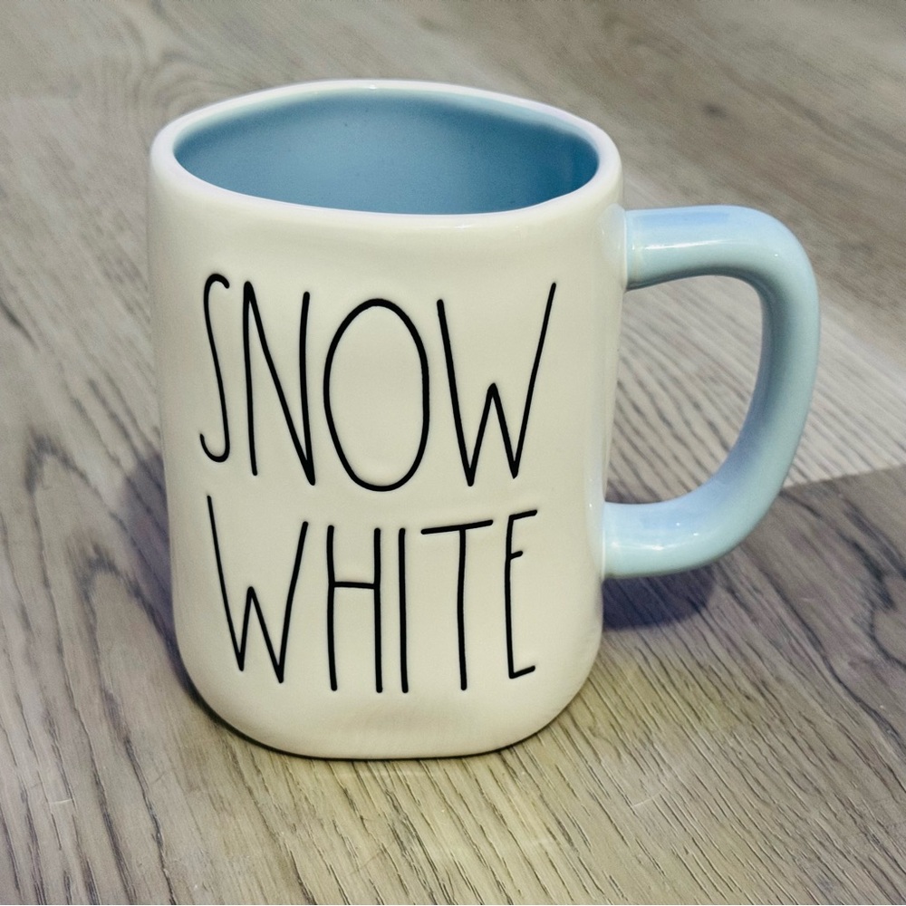 NEW Rae Dunn Disney Princess Snow White &The Seven Dwarfs Mug Coffee Tea Mug